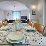 Corina By Interhome * Šišan