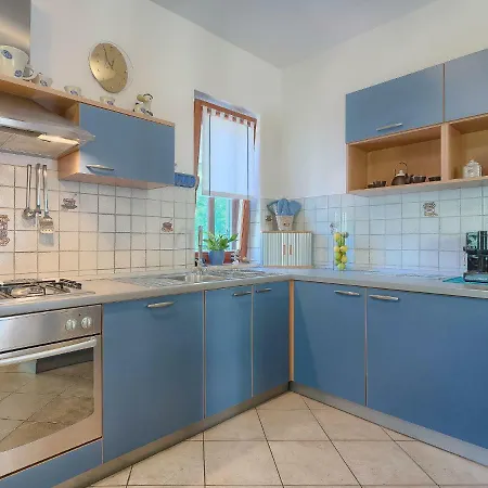 Corina By Interhome Сasa de vacaciones Šišan