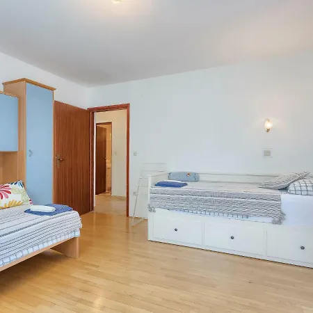 Corina By Interhome *